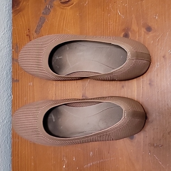 DREAM PAIRS WOMEN'S COMFORTABLE DRESSY BALLET FLATS CASUAL ROUND TOE SZ 9 - Picture 3 of 9